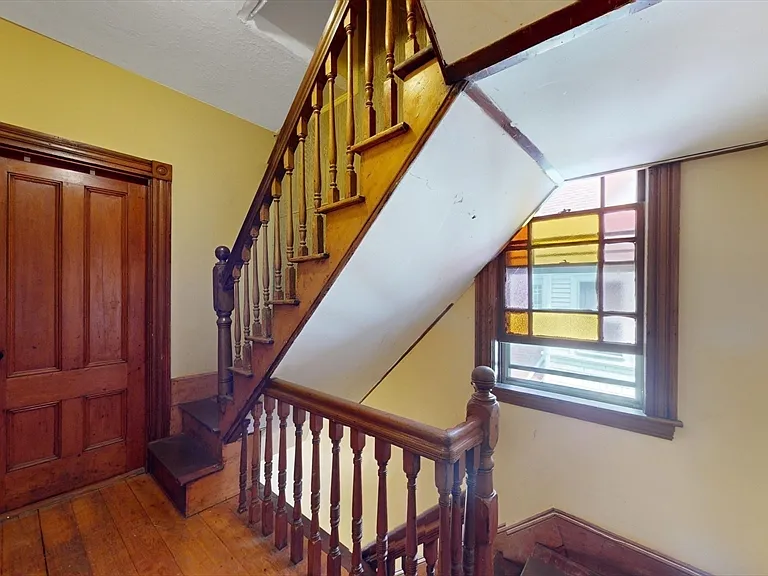 32 Thornton St #2 — Photo 20
