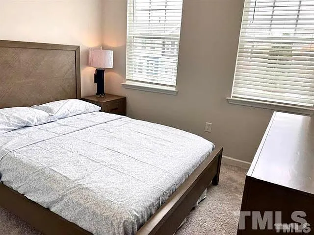 1253 Commack Dr — Photo 2