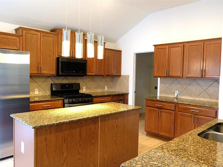 1536 Clary Sage Loop — Photo 9