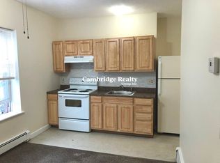 122 Berkshire St #6T, Cambridge, MA 02141