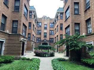 6600 N Newgard Ave, Chicago, IL 60626
