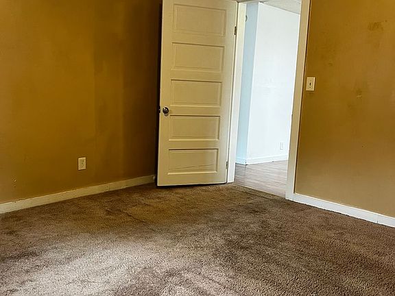 4th image of 2330 S Center St #B