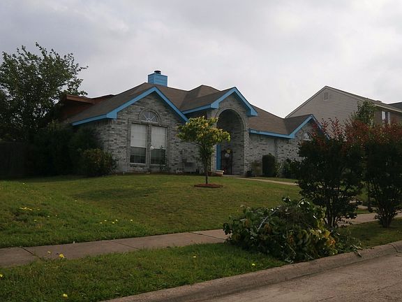 2nd image of 1425 Wesley Dr