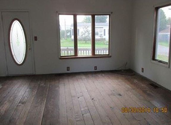 2nd image of 1200 Church St