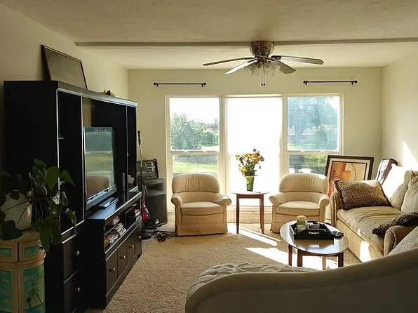 100 Valley Stream Dr APT 205, Naples, FL 34113