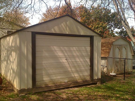 Storage outbuilding