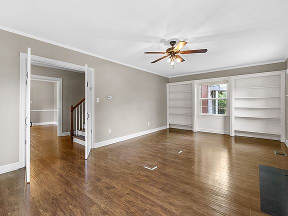 5th image of 2202 S Main St