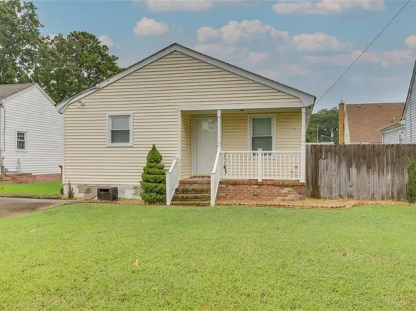 1736 Lockard Ave, Chesapeake, VA 23320