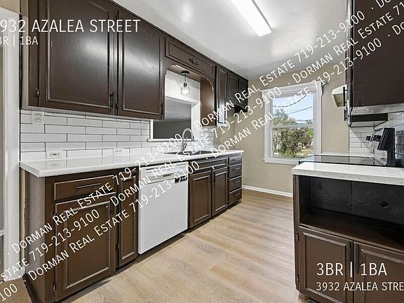 2nd image of 3932 Azalea St