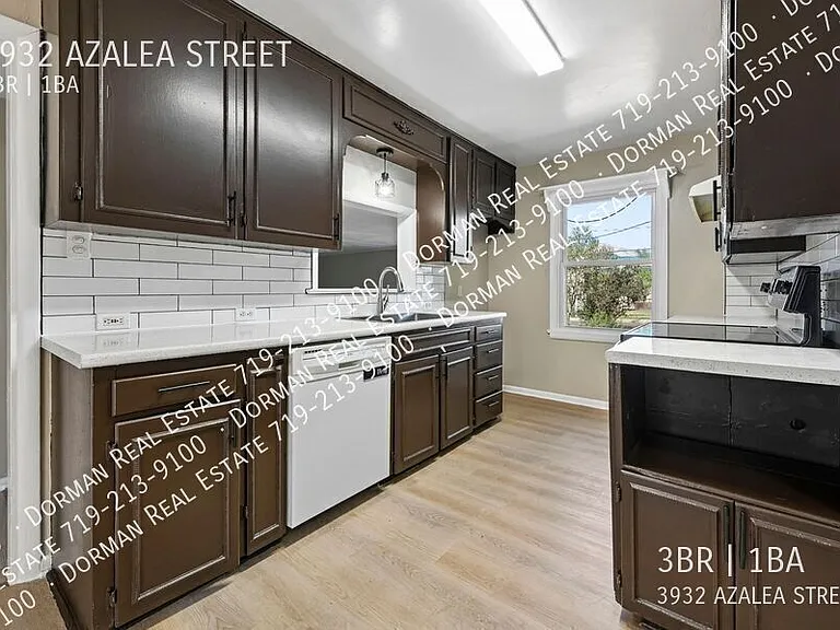 3932 Azalea St — Photo 2