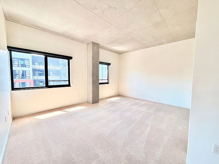 1830 NW Riverscape St #403 — Photo 9