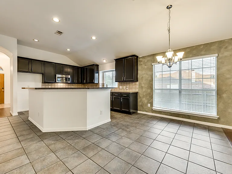5201 Crossvine Ln — Photo 7
