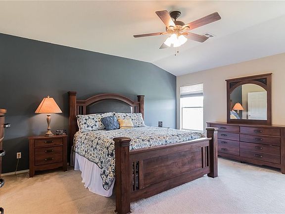 2nd image of 313 Floating Leaf Dr