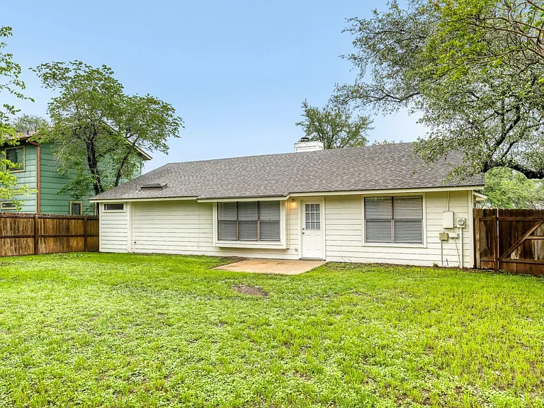 11922 Meadowfire Dr — Photo 22