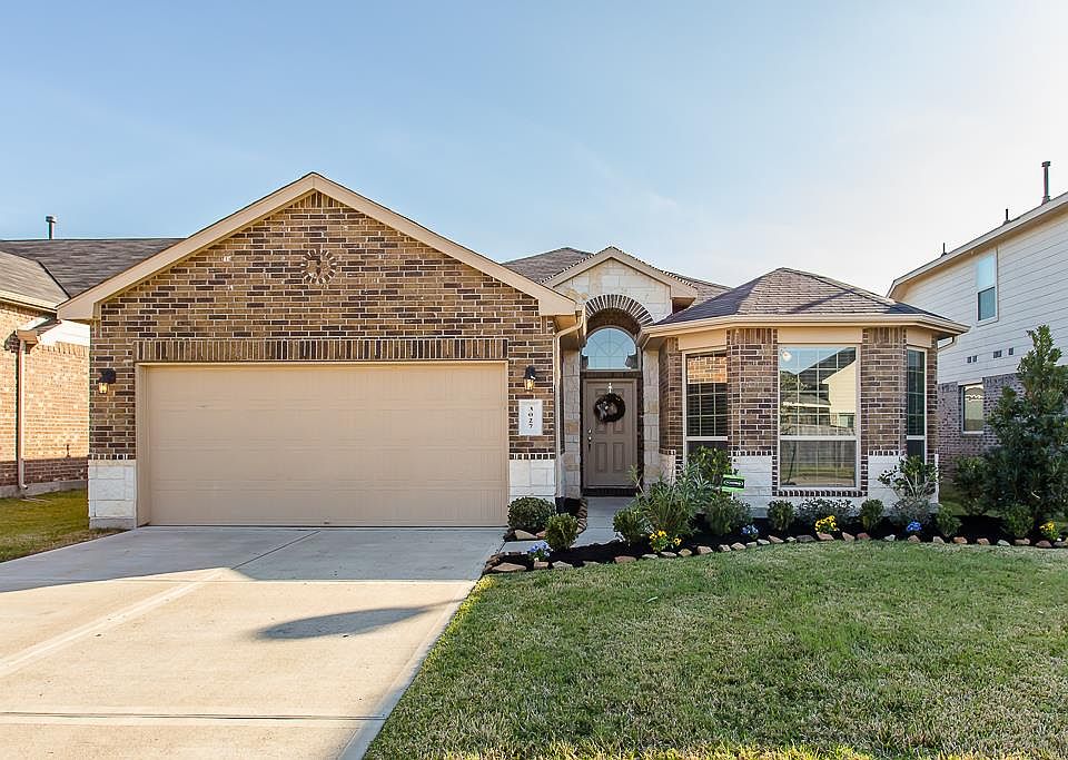 1st image of 3027 Cambridge Falls Dr