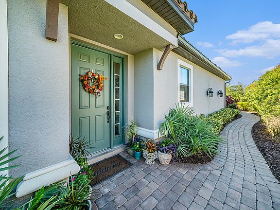 3rd image of 11200 Callisia Dr