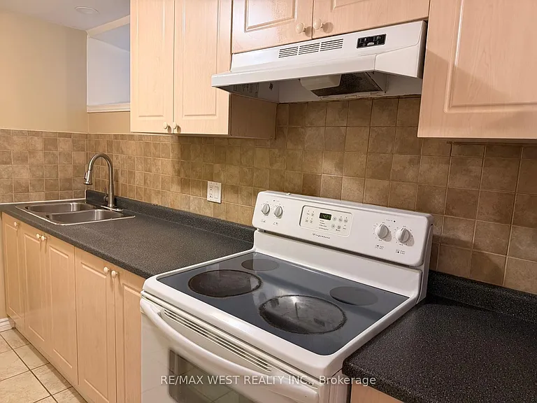 6409 Torre Dr #BASEMENT — Photo 10