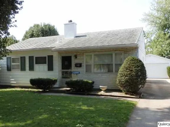1722 W Granview Dr, Quincy, IL 62301
