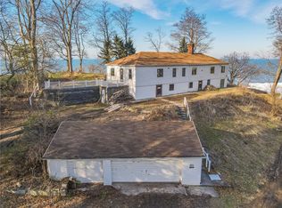878 Lake Rd, Webster, NY 14580