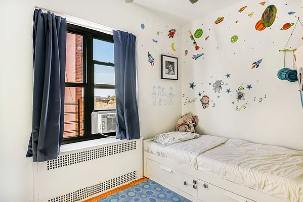 Sold by Compass | media 17