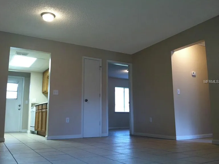 2231 Ascot Ct #2 — Photo 3