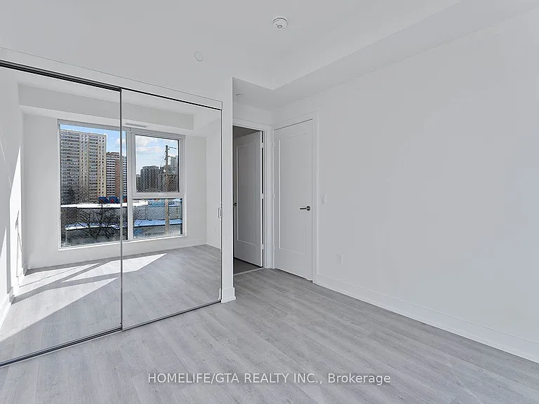 25 Cordova Ave #413 — Photo 18