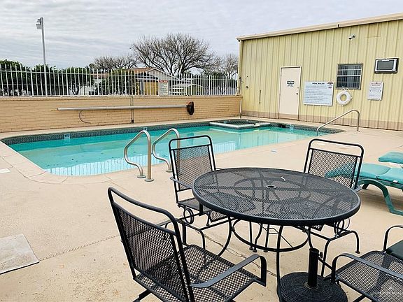 4th image of 1500 Evergreen Ave APT 54