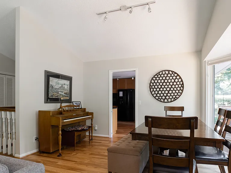 13130 Homestead Ln — Photo 8