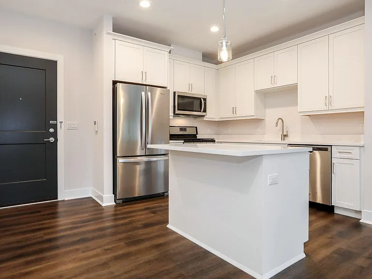 110 Market St #206 — Photo 2