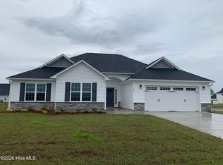 740 Regiment Rd, Jacksonville, NC 28546