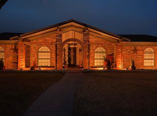 232 W Louella Dr, Hurst, TX 76054