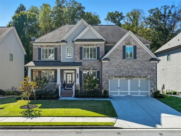 5152 Park Vale Dr, Sugar Hill, GA 30518