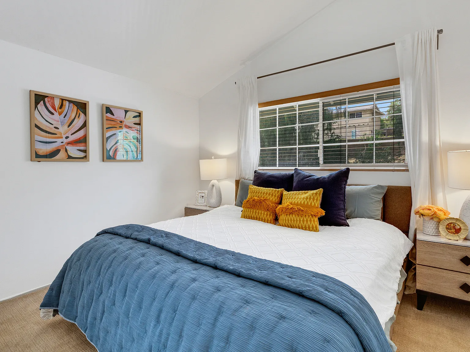 4 bed, 2098 sqft, $8,000 — Photo 4