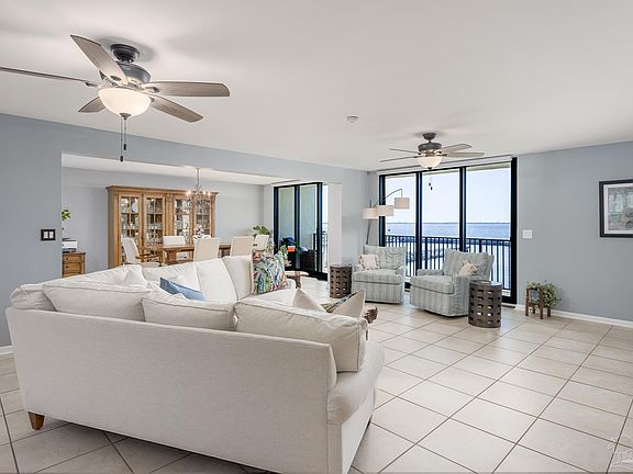 3rd image of 506 Port Royal Way