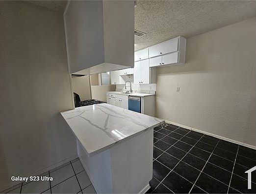 5th image of 745 Brookfield Dr