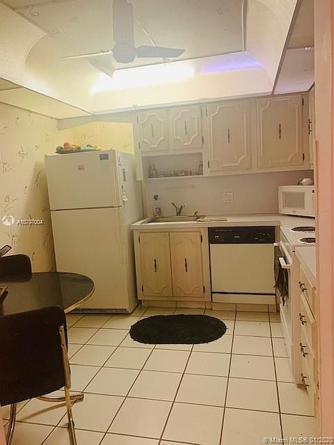 1st image of 2851 NE 183rd St APT 105E