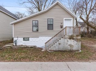 27 Inlet Pl NE, Grand Rapids, MI 49503