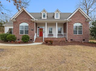 133 Wild Berry Ln, Hampstead, NC 28443