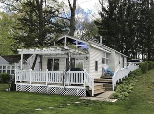 2528 Bluff Dr, Reading, MI 49274