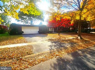 317 Warwick Dr, Reading, PA 19610