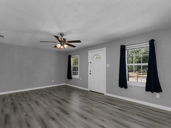4th image of 716 Ridgelea Ave