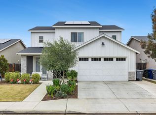 4085 Alamos Ave, Clovis, CA 93619