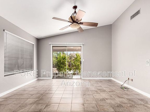 3rd image of 8947 E Fairbrook St