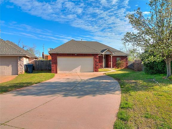 3rd image of 4904 Sunny Ct
