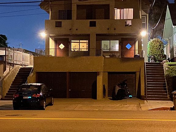 Center garage and parking come with this unit.