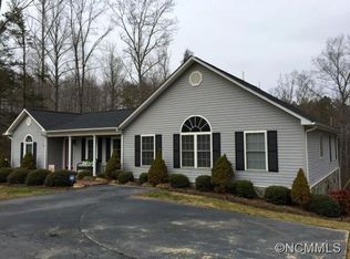 438 Nix Creek Church Rd, Marion, NC 28752