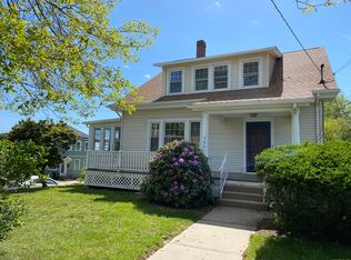 351 Ocean Ave, New London, CT 06320