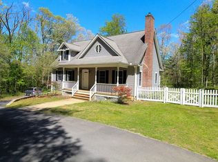 108 Town Farm Rd, Brookfield, MA 01506