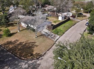 5902 Peg St, Houston, TX 77092