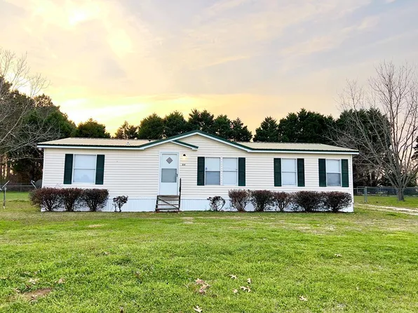 231 Bradford Cir, Headland, AL 36345